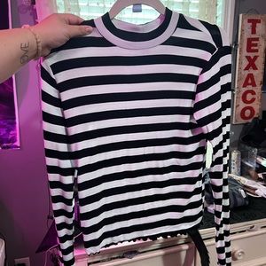 striped black and white tee